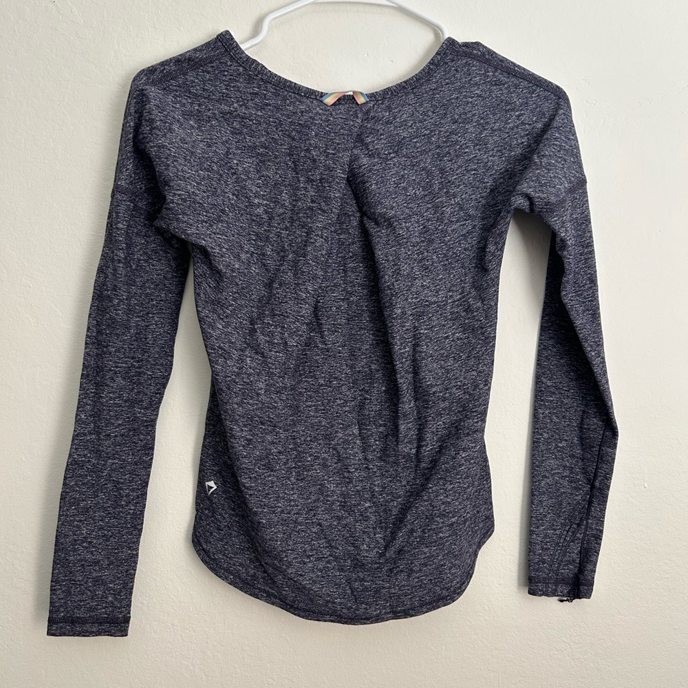 Ivivva by Lululemon Long Sleeve Top